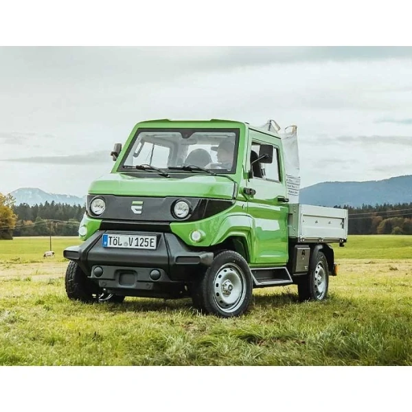Elektrické užitkové vozidlo EVUM aCar 4x4