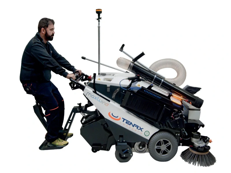 Elektrický zametací stroj pro chodníky Maxwind
