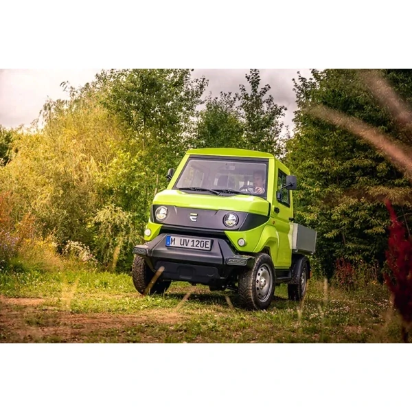 Elektrické užitkové vozidlo EVUM aCar 4x4